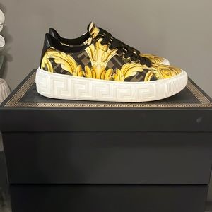 Fendace fendi x Versace Greca sneakers. Mens size 38. With box, dust bags. Auth